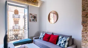 Spacious Apartment with Great Views - Image 3