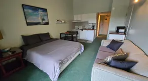 Cedar Lodge Condo with Private Balcony & Full Kitchen - Image 2