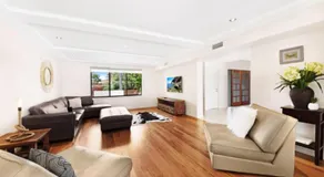 MARINA VIEW - WATERFRONT LUXURY - Image 3