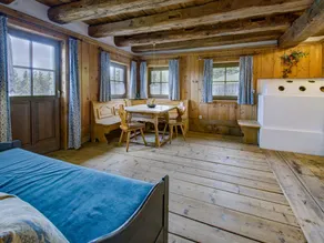 Chalet on Zettersfeld with Dolomites Views - Image 3