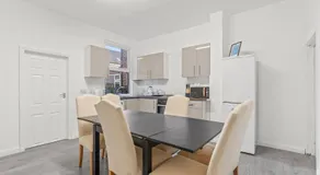 The Major Oak House II Spacious for Family and Teams - Image 2