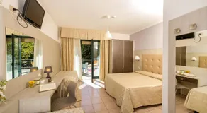 Hotel Dei Tigli - Image 2