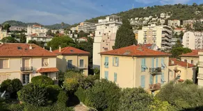 Lympia - one bedroom apartment near the port - Image 2