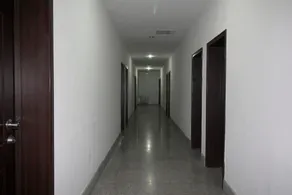 Industrial Hotel - Image 4