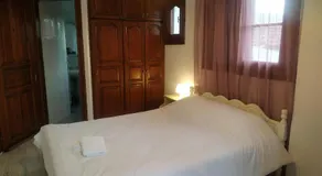 Traditional Cozy Room - Image 4