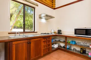 Wiry Wattle - Cozy Accessible Cottage with Fireplace - Image 4
