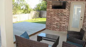 Cozy 4 bedroom home with Greenbelt views in Oak Point - Image 5