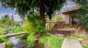 Luxury River Side Getaway Peak District - Image 3