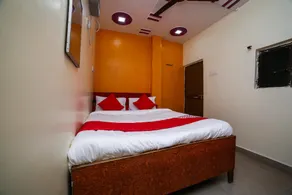 OYO 29674 Shiv Mahima Inn - Image 3