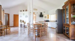 Villa mit Terrasse, Pool und Grill | Bergblick | Perfekt für die Arbeit von Zuhause - Image 4