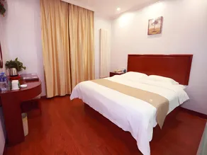GreenTree Inn Yinchuan Pedestrian Street East Liqun Street Express Hotel - Image 4