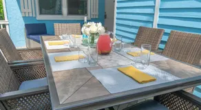 Steps to Surfer's Paradise - Family Beach Condo - Image 5