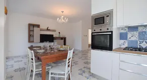 Beautiful Apartment In Laureana Cilento With Wifi - Image 2