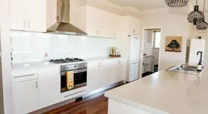 12 Apostles Beach House - Image 4