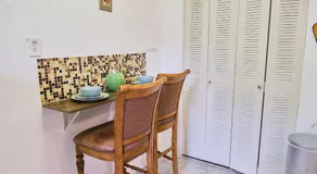 The Marlin Rooster Apartments - Image 3