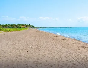 Seafront Residences Vacation Home - Image 3