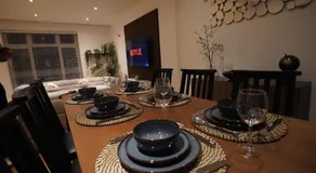 Premium 3BR House - Loughton - by Rent Squared LTD - Image 4