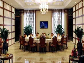Yihao International Hotel - Image 4