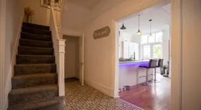 Cavendish Cat and Gaming House - Image 3