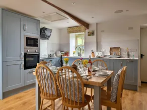 Cottage in North Wales with Hot Tub  Views - Image 4