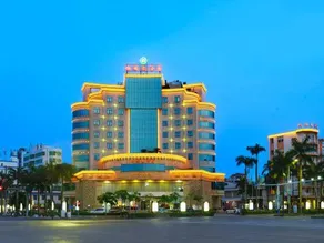 Red Forest Hotel Hepu - Image 4
