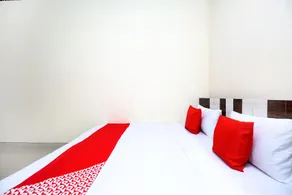 OYO Hotel Hc King - Image 5