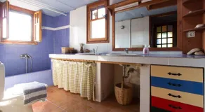 Mavilia Traditional Guesthouse - Image 2