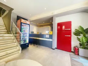 First Encounter: A Light Luxury Smart Audio-Visual Theme Hotel (Jiangbei University Town Branch) - Image 5
