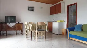 Apartments CICO Starigrad Paklenica - Image 3