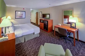 Holiday Inn Hotel & Suites Mansfield-Conference Center, an IHG Hotel - Image 2