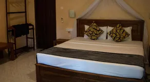 Shan Mango Homestay - Image 2