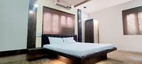 Palace 4BHK villa with private pool - Image 3
