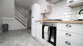 Wern farm cottage - Image 4