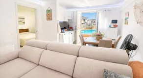 VIP private Poolsuite Calafell - Image 2