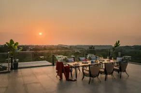 SaffronStays Panorama - 8BR Lonavala villa, infinity pool, heated jacuzzi, karaoke bar, theater & rooftop sunset deck - Image 4
