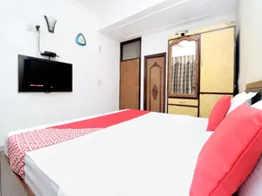 OYO 12898 Hotel Victoria Regency - Image 4