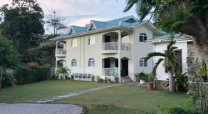 Flower Garden Self-Catering Apartments - Image 3