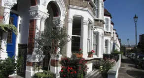 Holmewood Homestay - Image 5