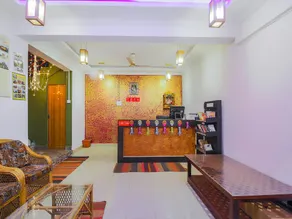 OYO 15449 Hotel Padma - Image 2