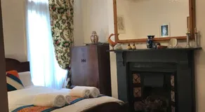 Holmewood Homestay - Image 2