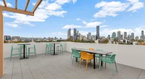 Modern 2BR near The Gabba & BBQ - Image 5