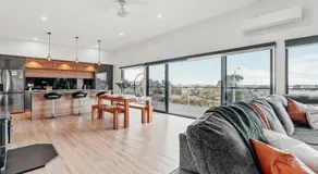 Hobart Luxury Family Home with Spa & Fire Pit, Sleeps 8 - Image 2