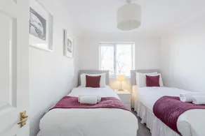 Roomspace Serviced Apartments- Regents Court - Image 2