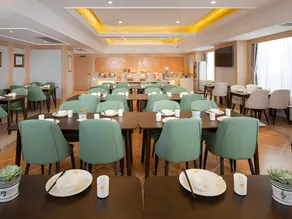 Vienna Hotel Anhui Fuyang University Town - Image 4