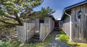 Dog-friendly oceanfront home with beach access and large deck-EV charger - Image 5