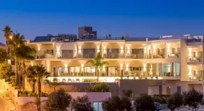 Caneiros Luxury House & Suites - Image 4