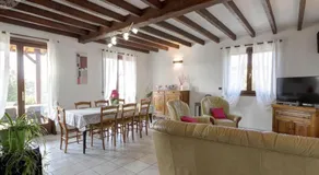 Gîte spacieux avec terrasse et jardin à Saint-Christo-en-Jarez - Image 2