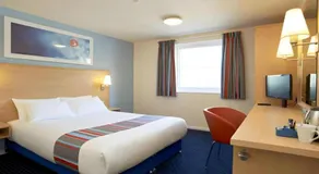 Travelodge Cambridge Swavesey - Image 3