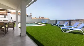 Villa Benajarafe with pool and parking - Image 3