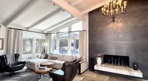 Luxury Home Backyard Oasis Villa - Image 2